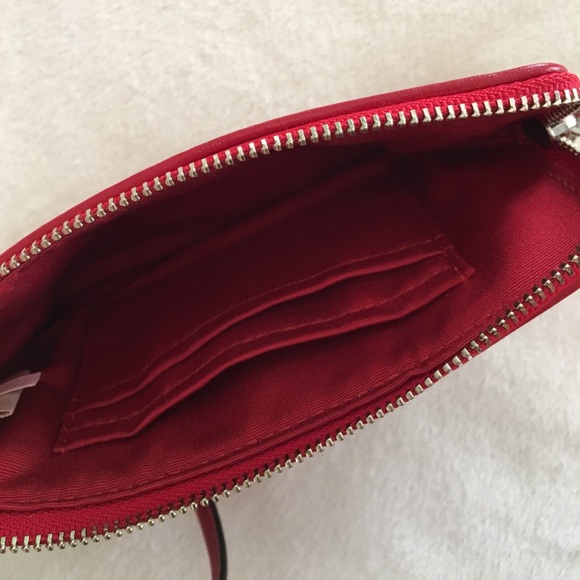 Coach wristlet - Picture 7 of 8